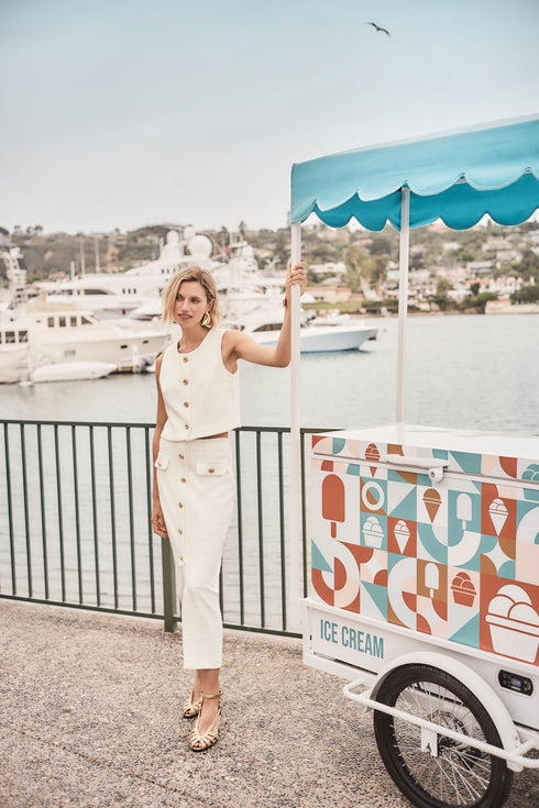 Joseph Ribkoff Bleistiftrock aus Bouclé mit Goldknöpfen