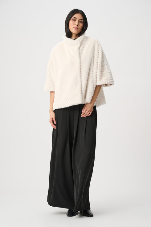 Joseph Ribkoff Cape-Jacke aus Kunstpelz mit Zackenmuster