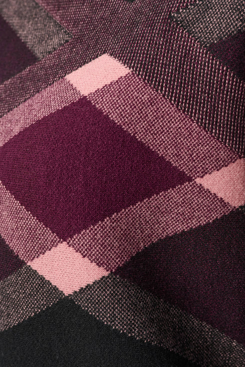 Joseph Ribkoff Pullover aus flauschiger Viskose und Nylon mit Karomuster und Trichterausschnitt