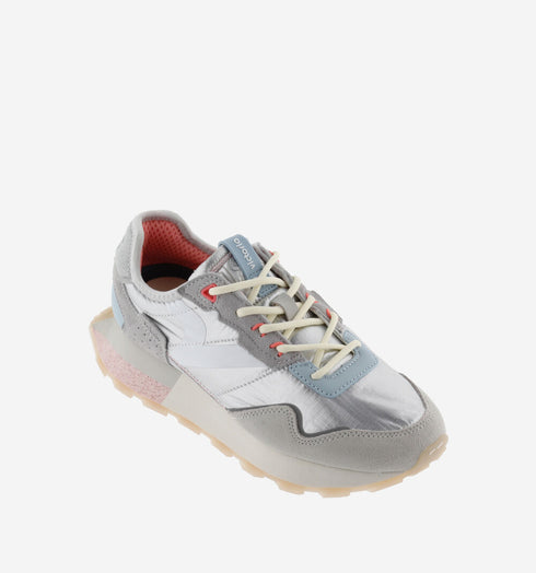 Victoria Sneaker Wing