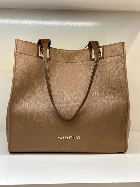 Valentino Shopper Post RE